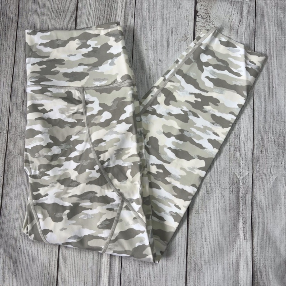 Aerie White Camo Leggings